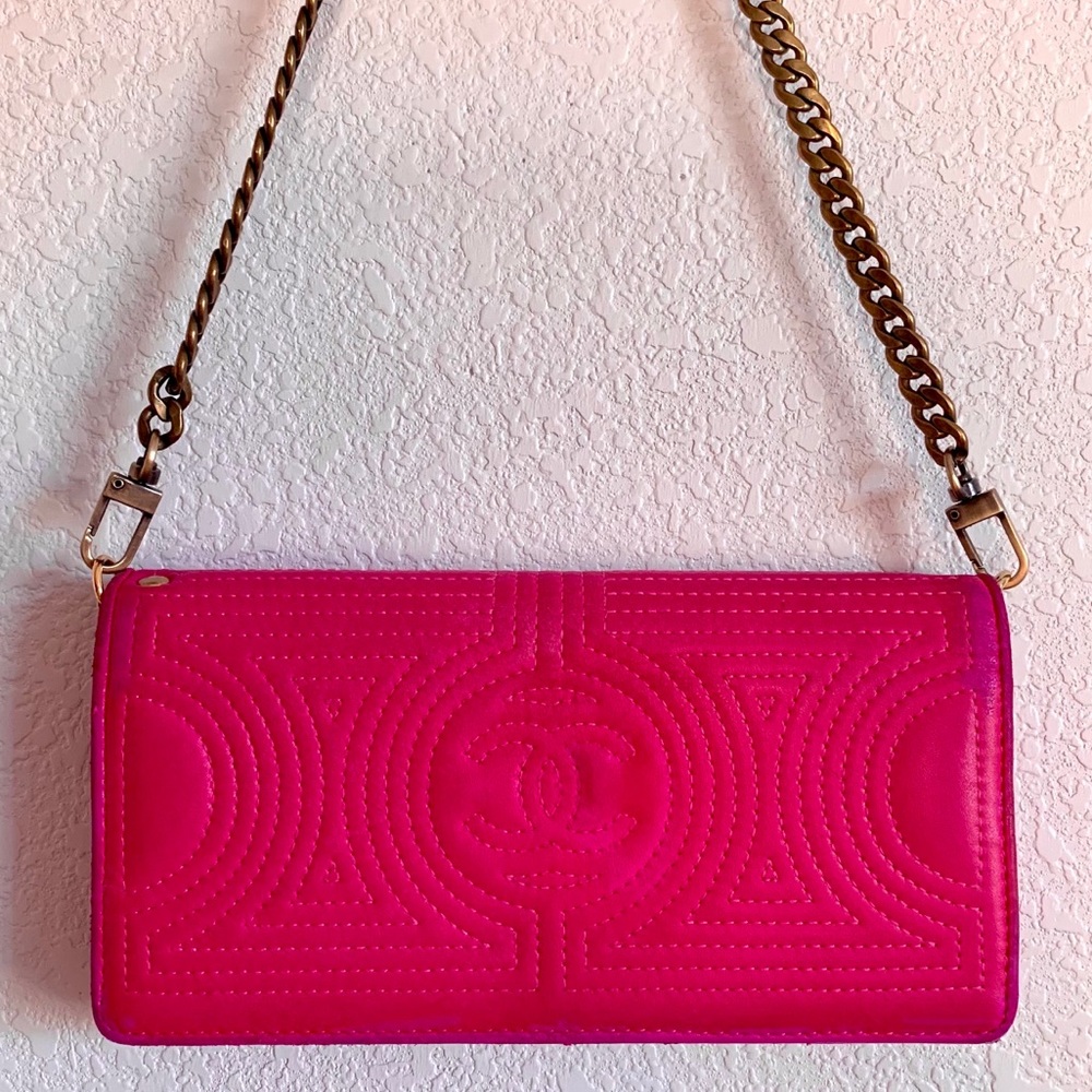 Authentic ✨ RARE Hot Pink Chanel Clutch on Chain